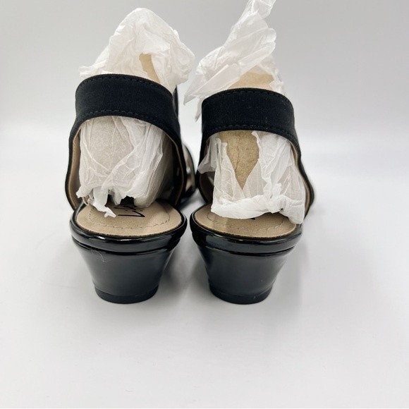 6W‎ 6 W WIDE LifeStride Womens Black Yolo Ankle Strap Low Wedge Sandals Shoes - Picture 7 of 13